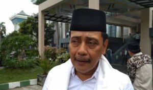 Ketua nu jatim hasan mutawakkil alallah di masjid-al akbar surabaya