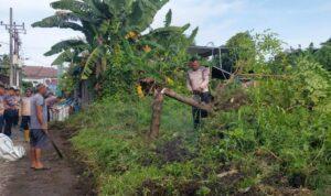 Satlinlamil 3 dan Warga Makassar Bersihkan Lorong Teuku Umar, Wujud Sinergi Nyata