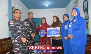 Pemberian Tali Asih Kepada Ahli Waris Pelaku Sejarah Pertempuran Aru 1962