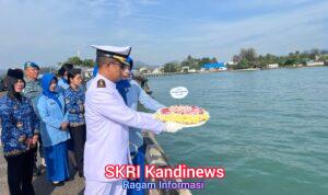 Danlanal Dabo Singkep Pimpin Upacara Hari Dharma Samudera dan Tabur Bunga