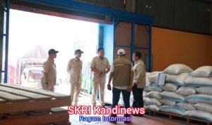 Prabowo Sidak Gudang Bulog Danurejo Pastikan Stok Beras Aman, Usai Beri Arahan Ketua DPRD Se-Indonesia foto ist