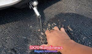 Viral Video Aspal di Sukabumi Bisa Dikupas Tangan, Plt UPTD PU Masih Tahap Pekerjaan